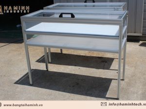 Bàn thao tác khung nhôm