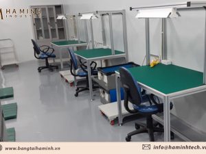 Bàn thao tác công nhân