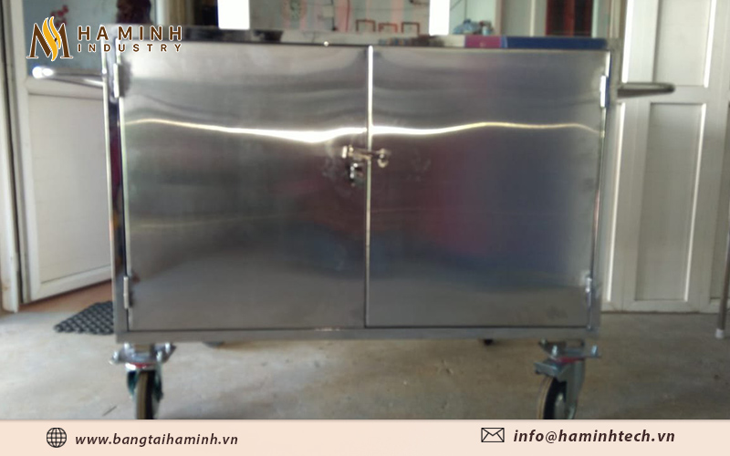 Xe đẩy khung Inox có đa dạng mẫu mã, chủng loại và kích thước linh hoạt theo yêu cầu