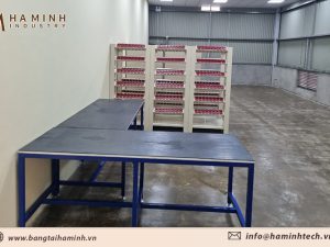 Bàn thao tác cơ khí