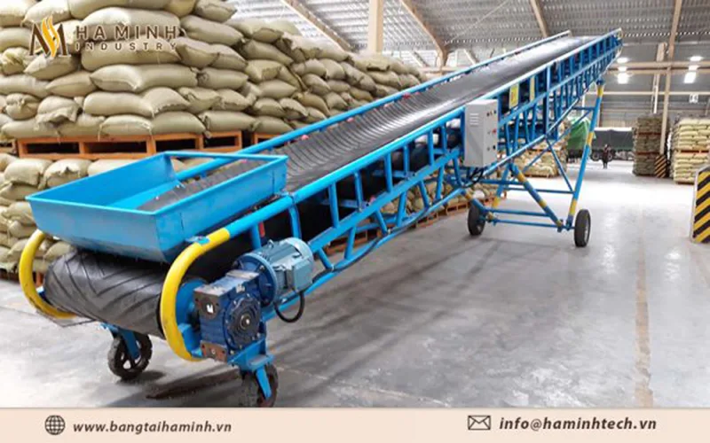Dòng chảy băng chuyền bằng cao su nâng hạ có thể điều chỉnh chiều dài, chiều cao