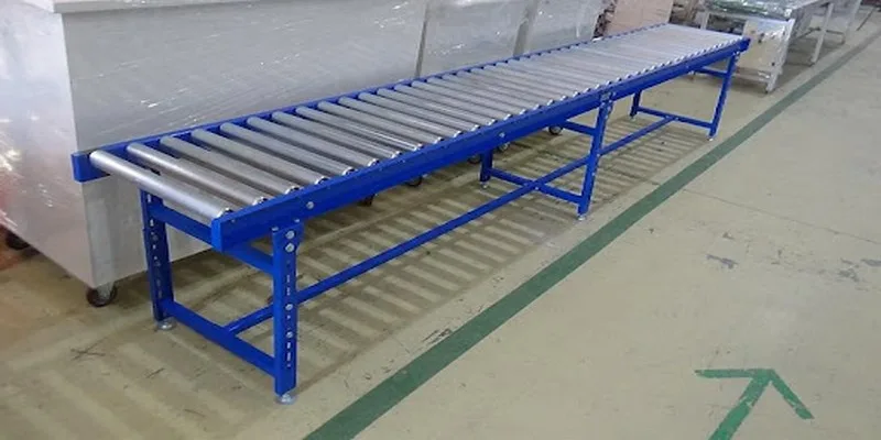 Con lăn băng tải nhựa dùng để vận chuyển hàng hoá