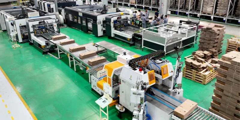 Dây chuyền hoạt động sản xuất bao bì được tổ chức khá nhiều