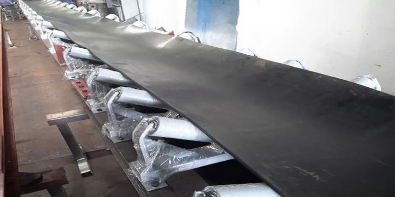 Nguyên lý hoạt động của loại băng tải cao su trên thị trường