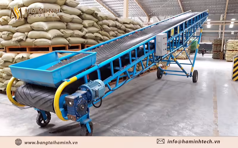 Băng tải cao su nâng hạ tiện lợi trong quá trình sử dụng