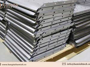 Máy chấn gấp thép CNC